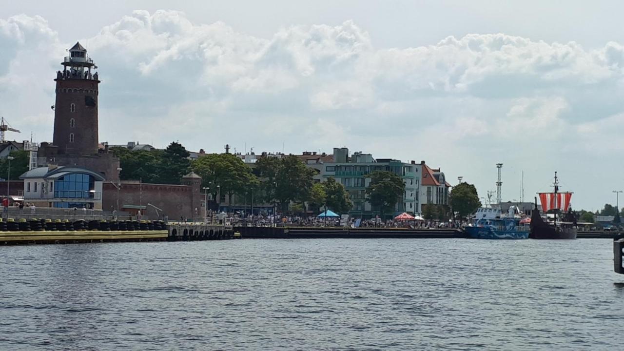 Ambrozja Dom Goscinny Колобжег Экстерьер фото